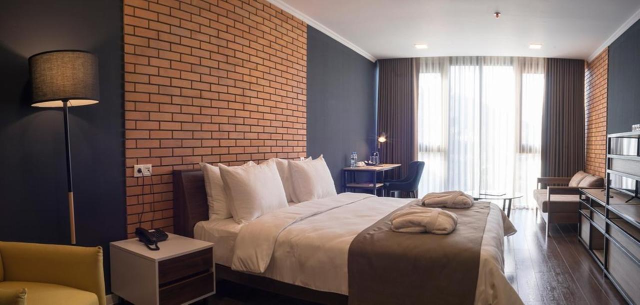 Bricks Hotel Tbilisi Ngoại thất bức ảnh