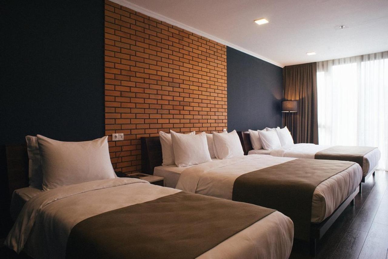 Bricks Hotel Tbilisi Ngoại thất bức ảnh
