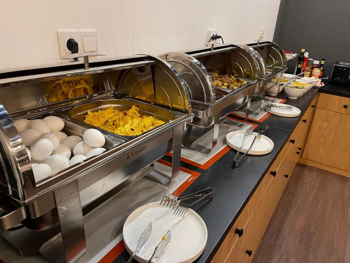 Bricks Hotel Tbilisi Ngoại thất bức ảnh