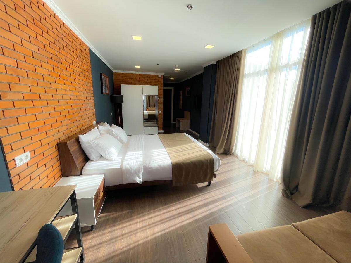Bricks Hotel Tbilisi Ngoại thất bức ảnh