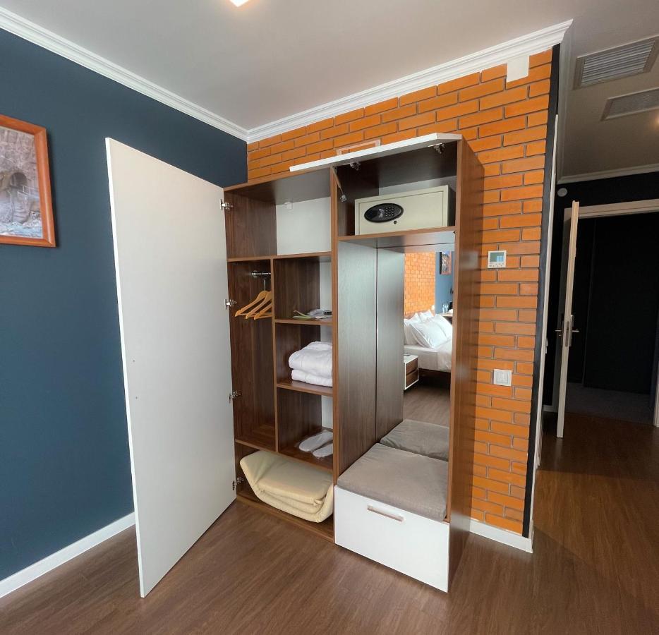 Bricks Hotel Tbilisi Ngoại thất bức ảnh