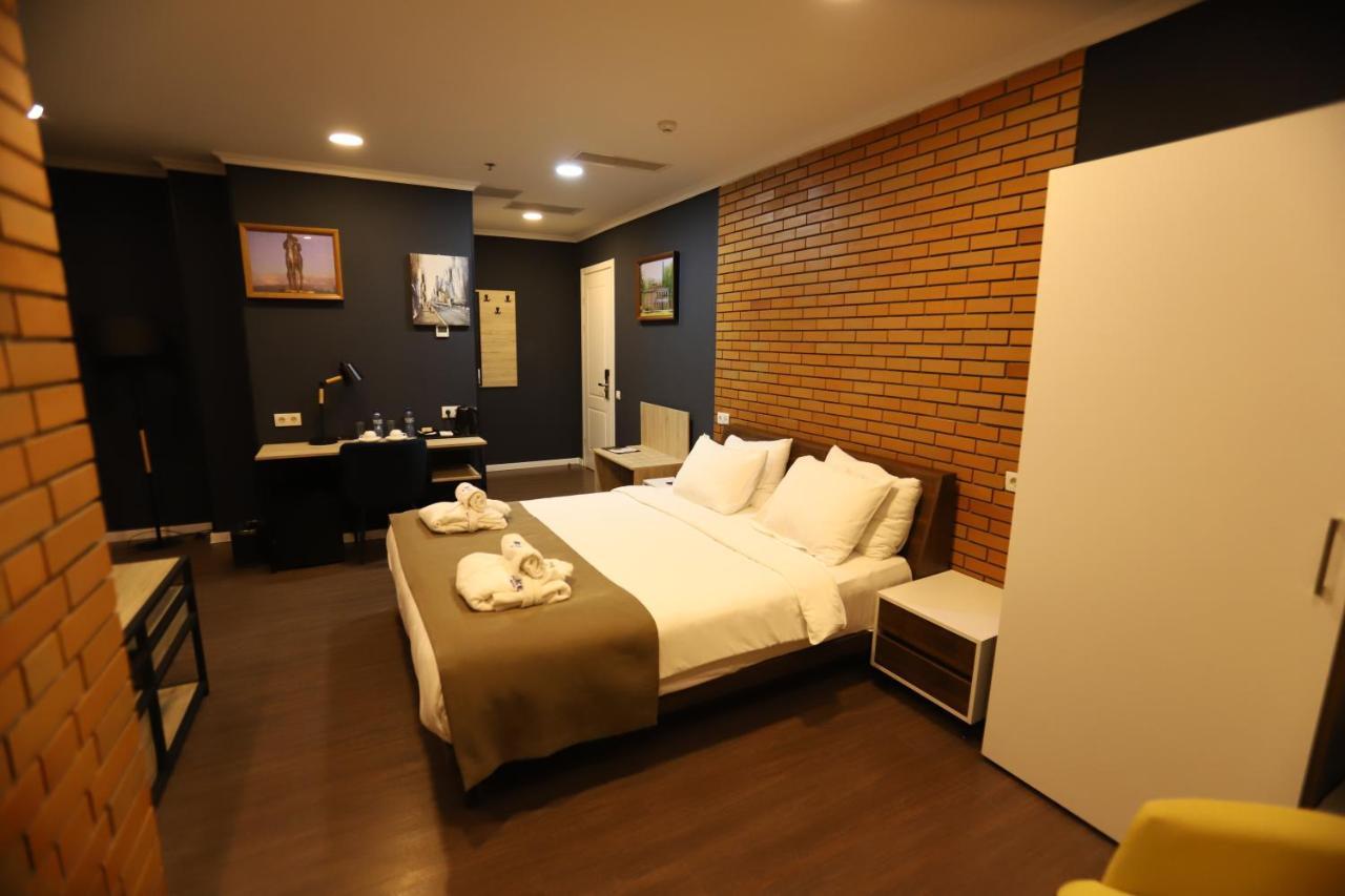 Bricks Hotel Tbilisi Ngoại thất bức ảnh