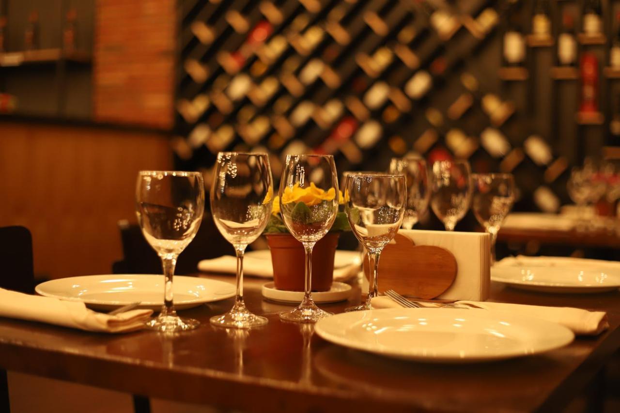 Bricks Hotel Tbilisi Ngoại thất bức ảnh