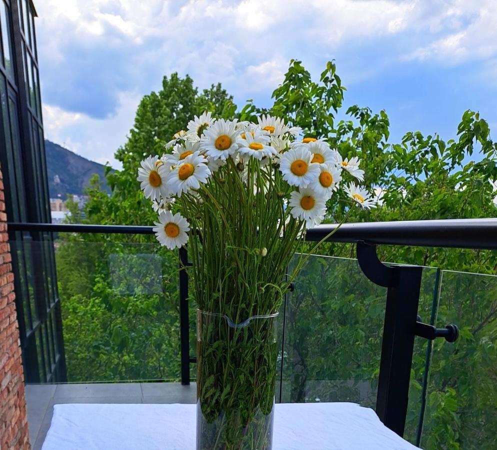 Bricks Hotel Tbilisi Ngoại thất bức ảnh