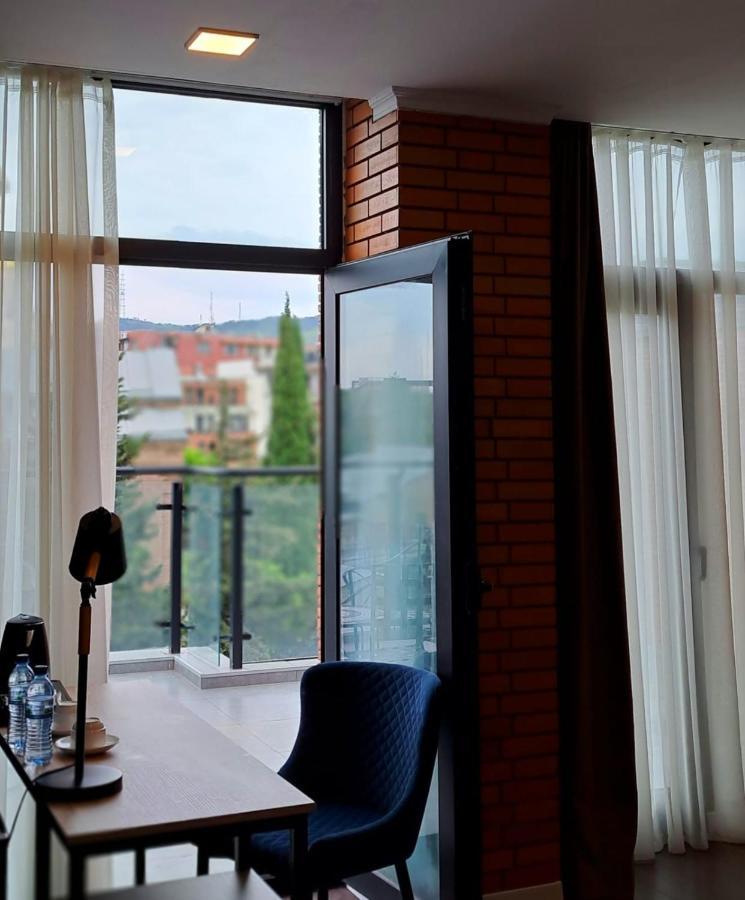 Bricks Hotel Tbilisi Ngoại thất bức ảnh