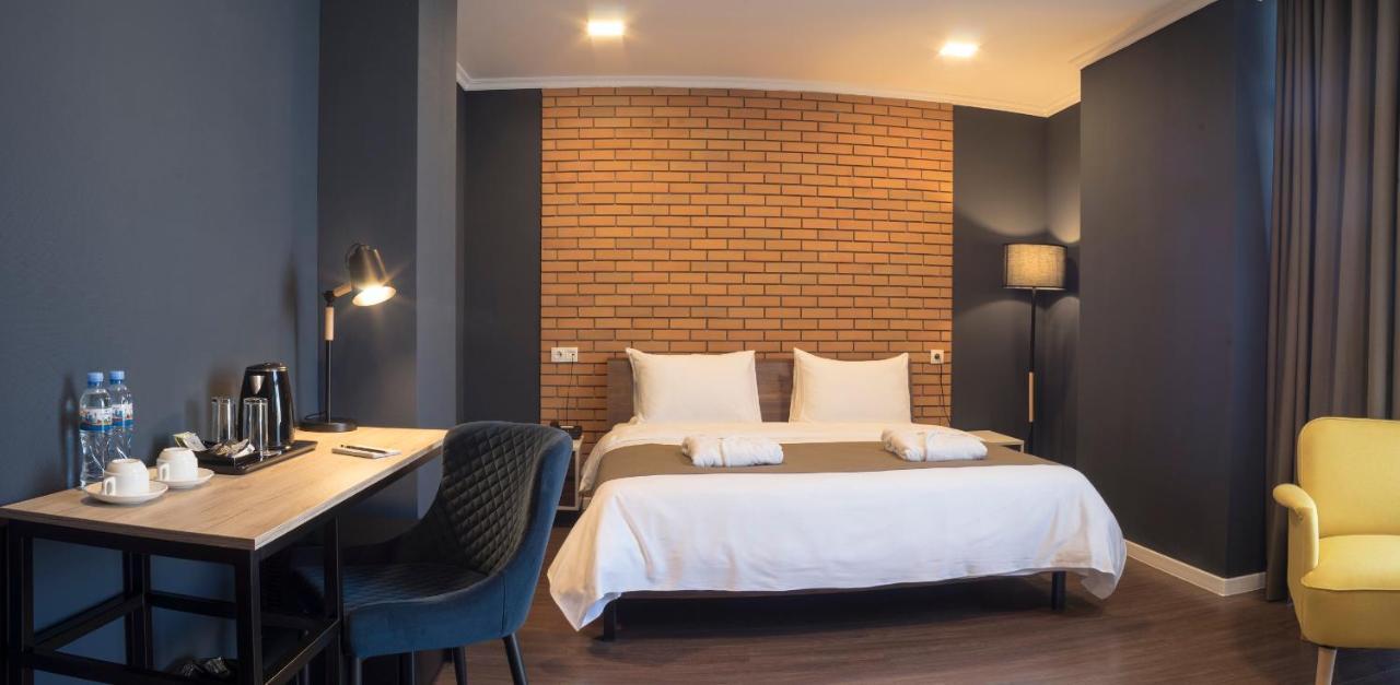 Bricks Hotel Tbilisi Ngoại thất bức ảnh
